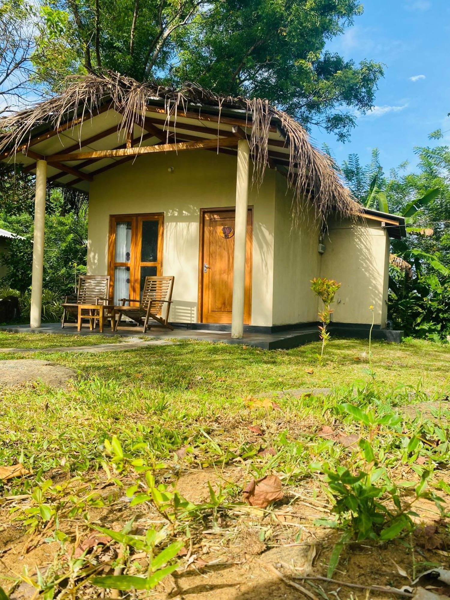 River Paradise Safari House With Cooking Class Udawalawe Buitenkant foto